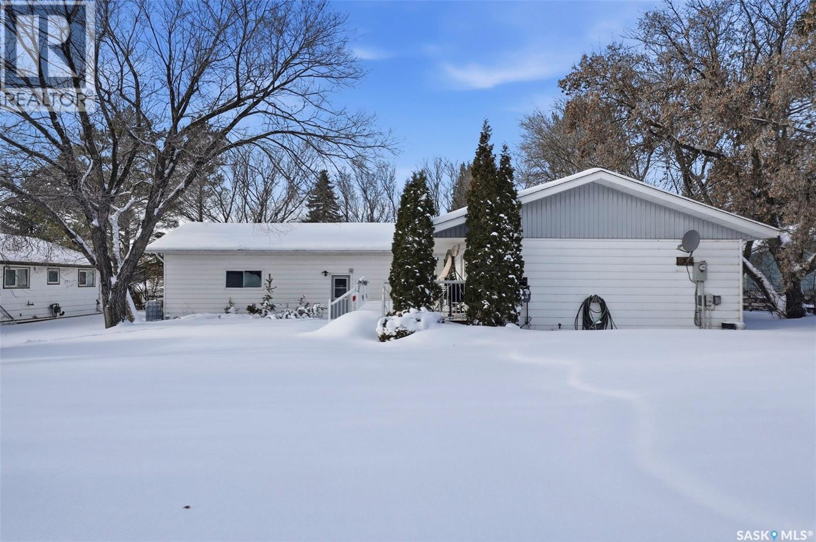809 St Joseph Avenue, Bruno, SK - Outdoor