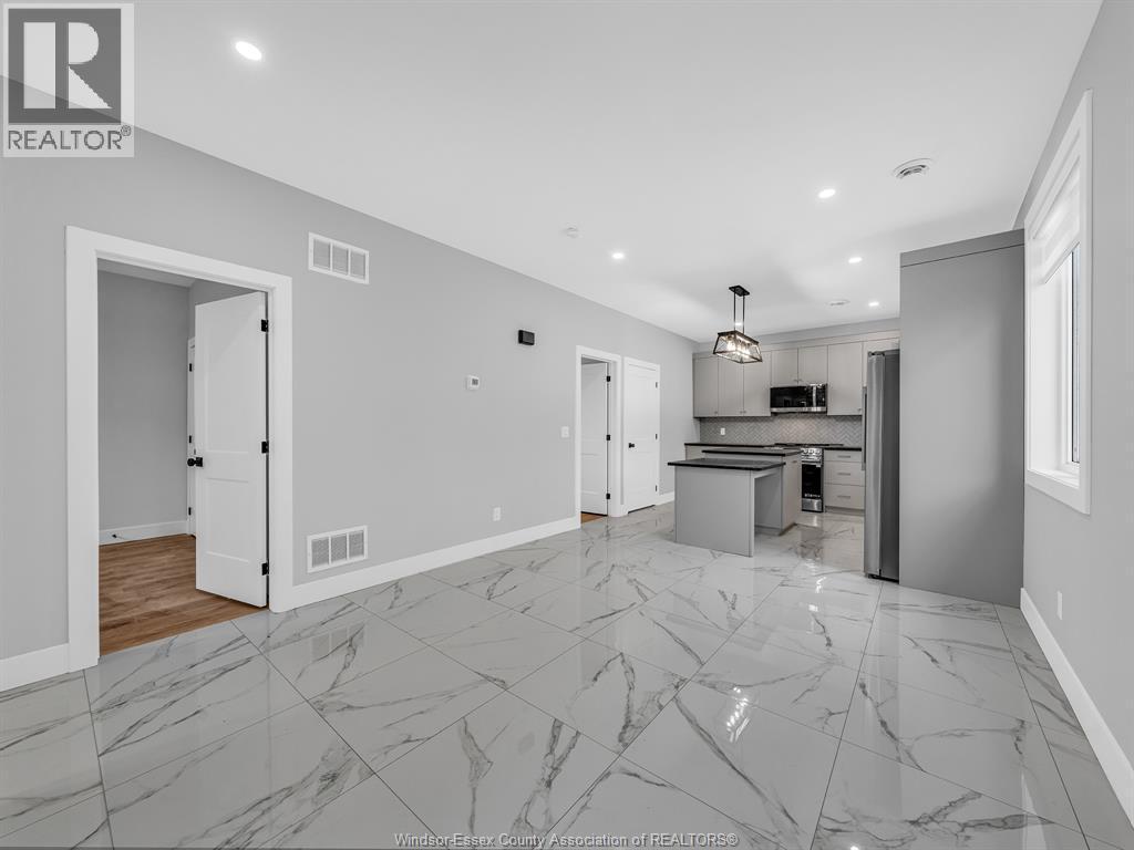 298 George Unit# 3, Amherstburg, ON - Indoor Photo Showing Other Room