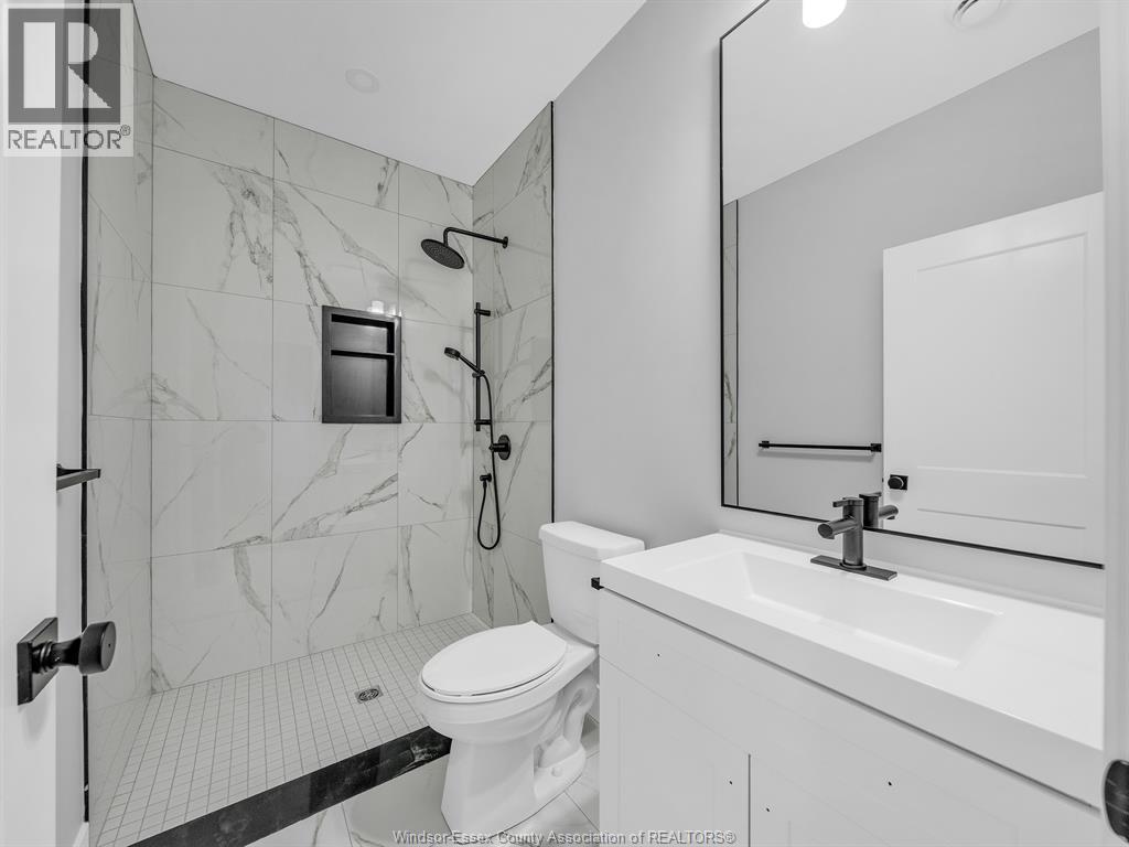 298 George Unit# 3, Amherstburg, ON - Indoor Photo Showing Bathroom