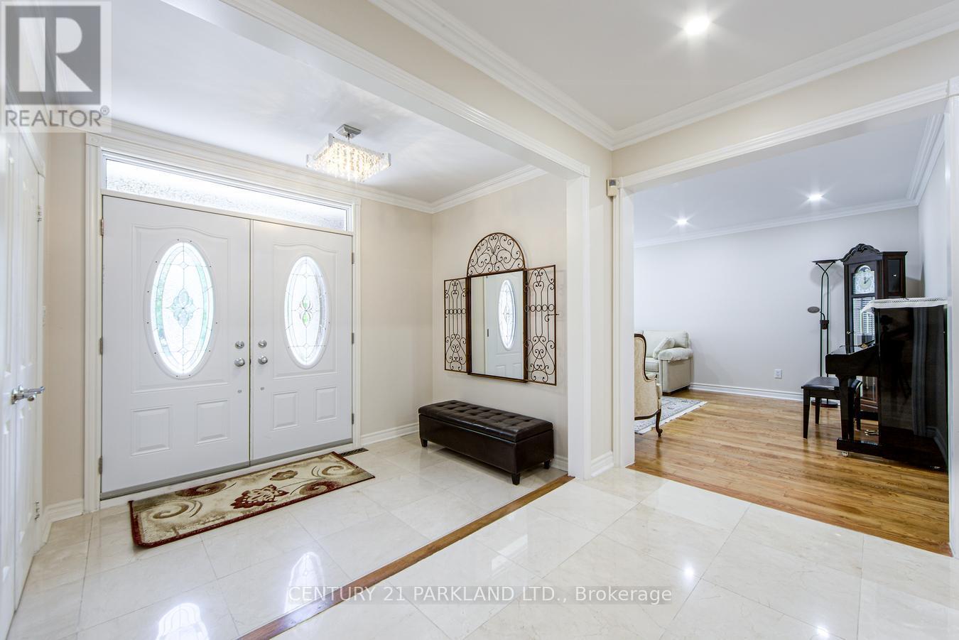 112 Strathearn Avenue, Richmond Hill, ON - Indoor Photo Showing Other Room