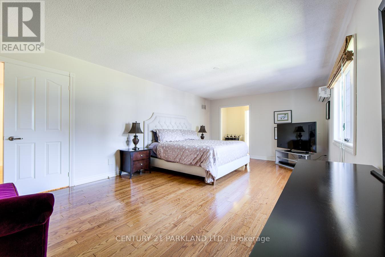 112 Strathearn Avenue, Richmond Hill, ON - Indoor Photo Showing Bedroom