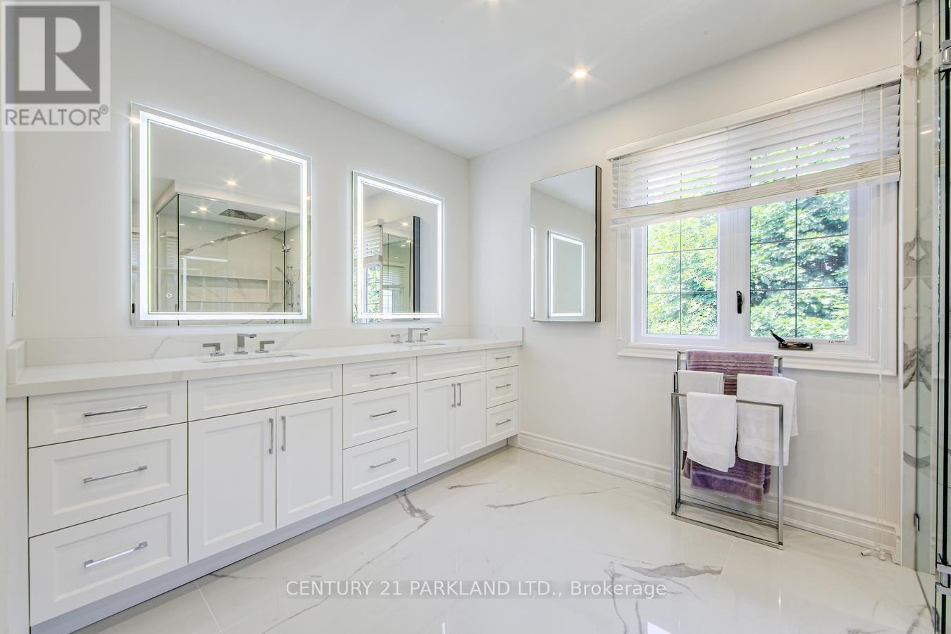 112 Strathearn Avenue, Richmond Hill, ON - Indoor