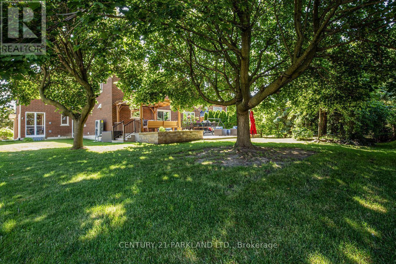 112 Strathearn Avenue, Richmond Hill, ON - Outdoor