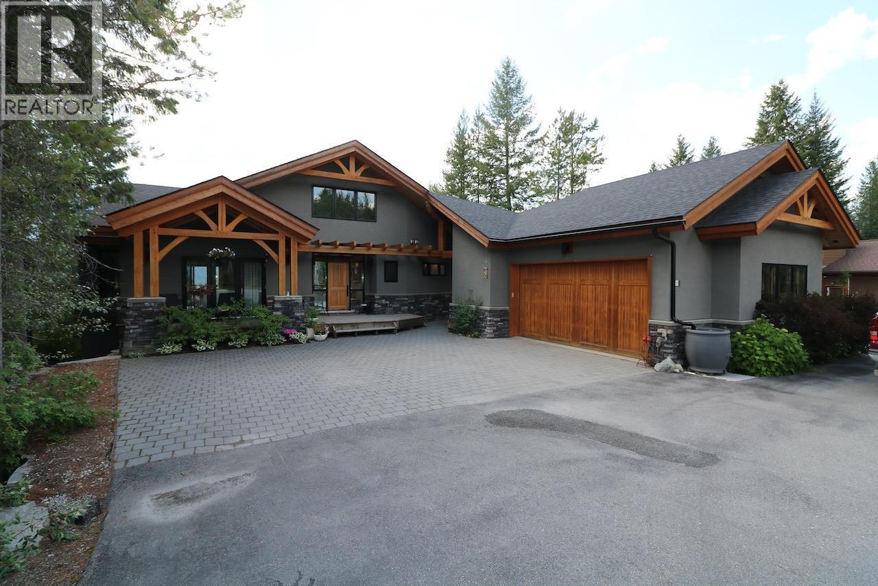 1529 Quartz Crescent, Golden, BC - Outdoor With Facade