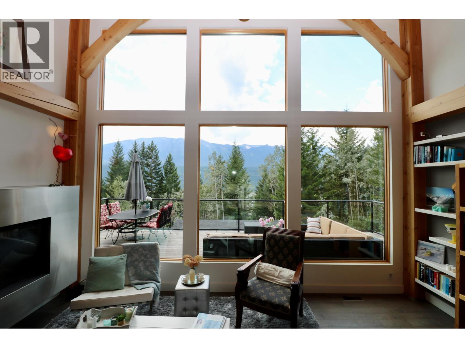1529 Quartz Crescent, Golden, BC - Indoor