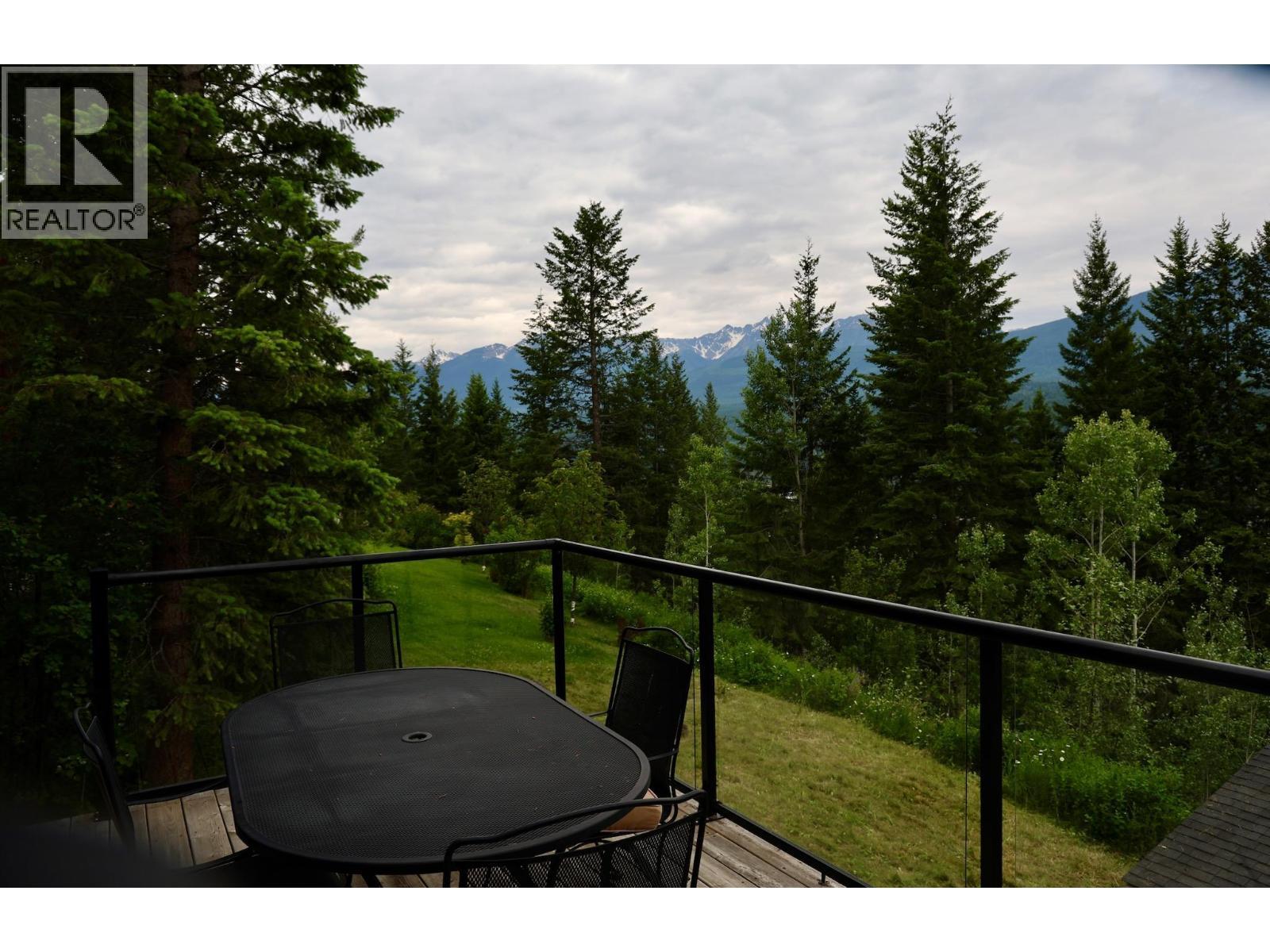1529 Quartz Crescent, Golden, BC - Outdoor