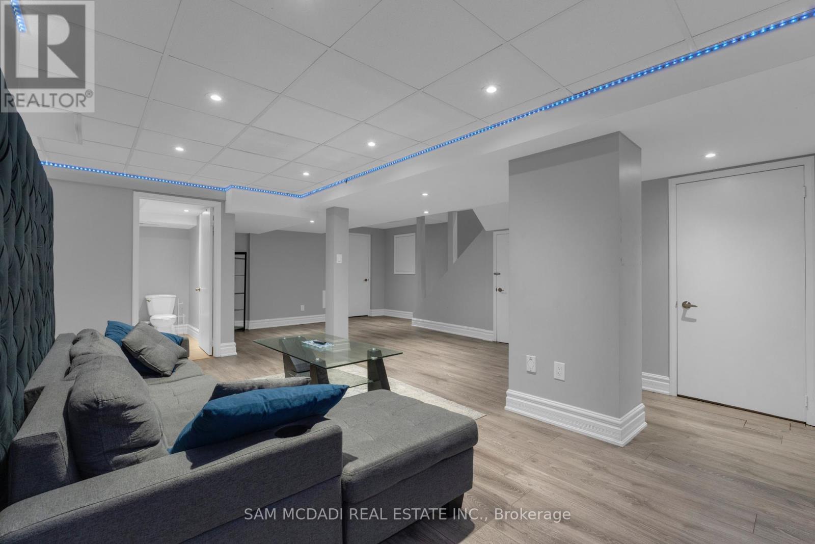 3722 Densbury Drive, Mississauga, ON - Indoor