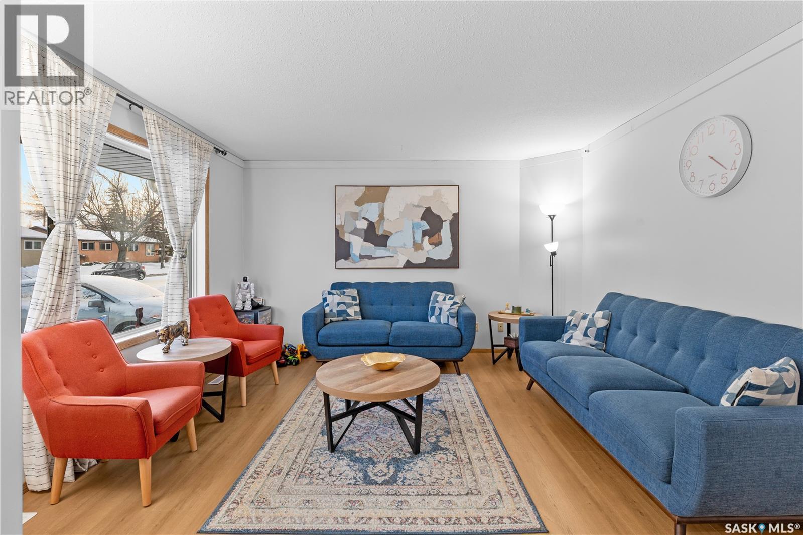 214-A Grant Street, Saskatoon, SK - Indoor Photo Showing Living Room