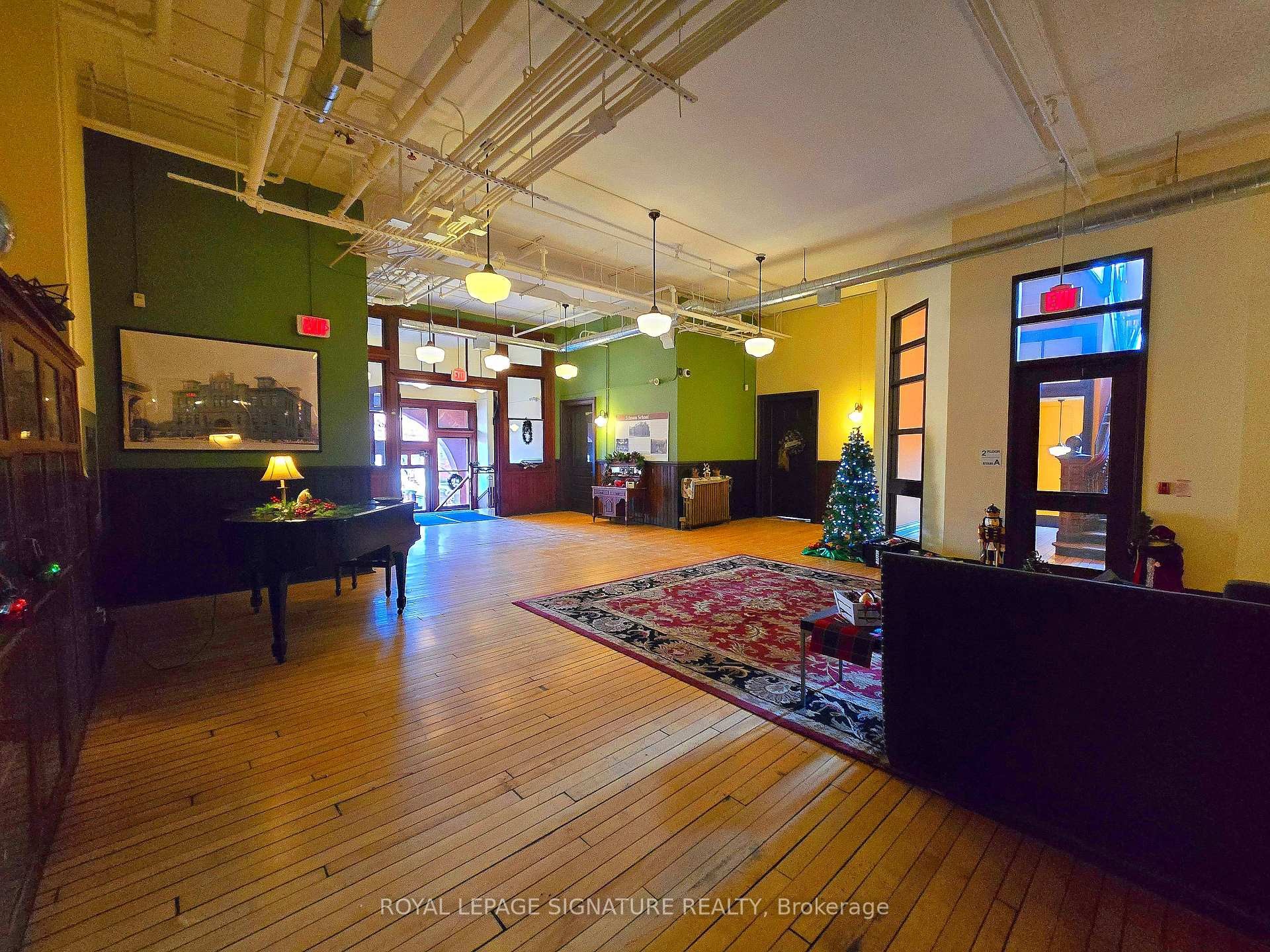 202-200 Stinson Street, Hamilton, ON - Indoor