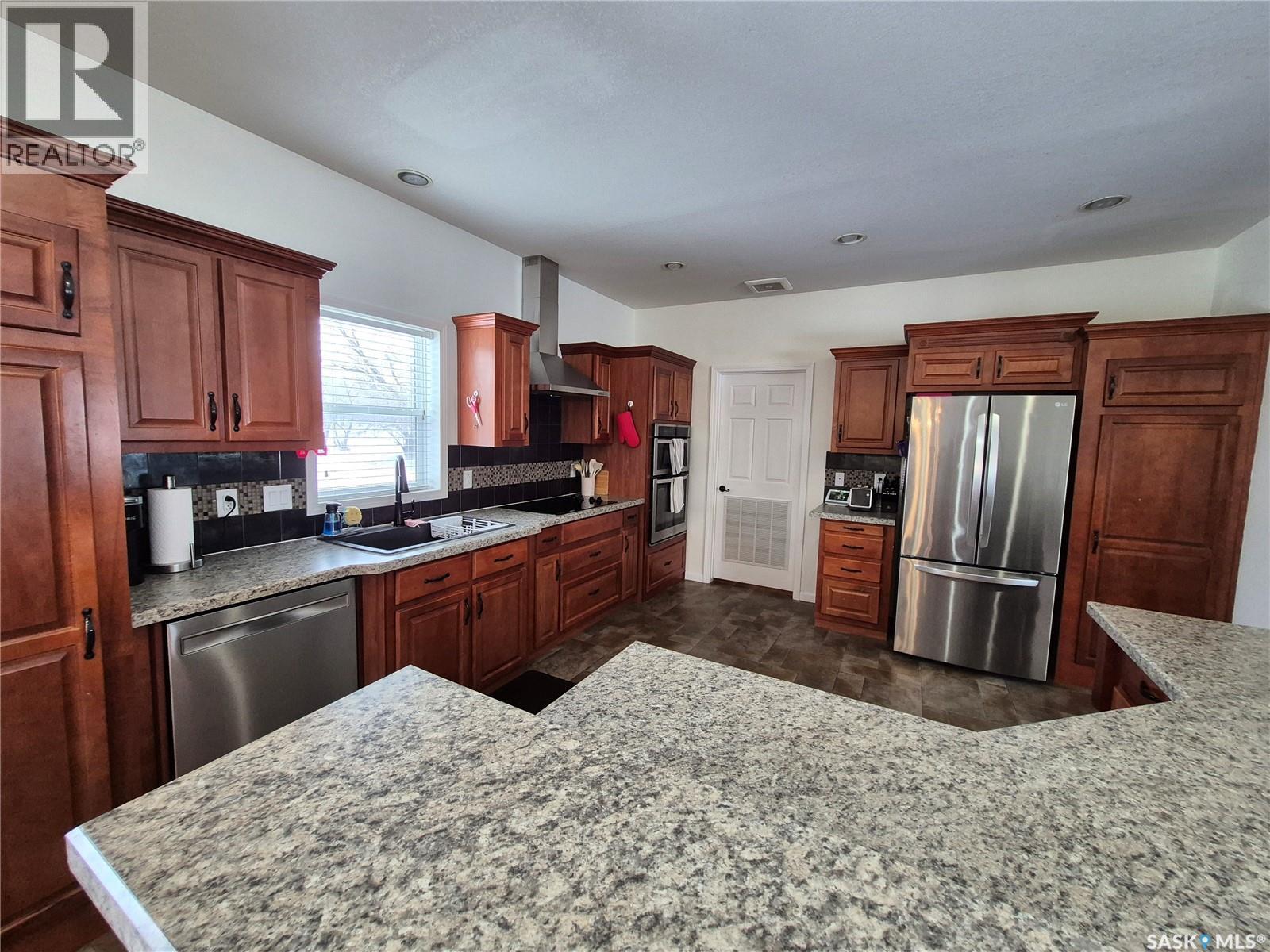 202 Saskatchewan Avenue, Pangman, SK - Indoor Photo Showing Kitchen