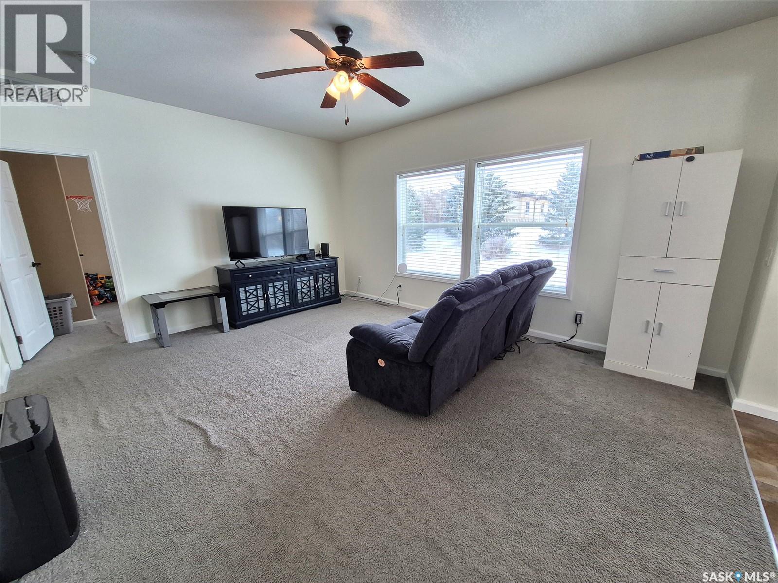 202 Saskatchewan Avenue, Pangman, SK - Indoor