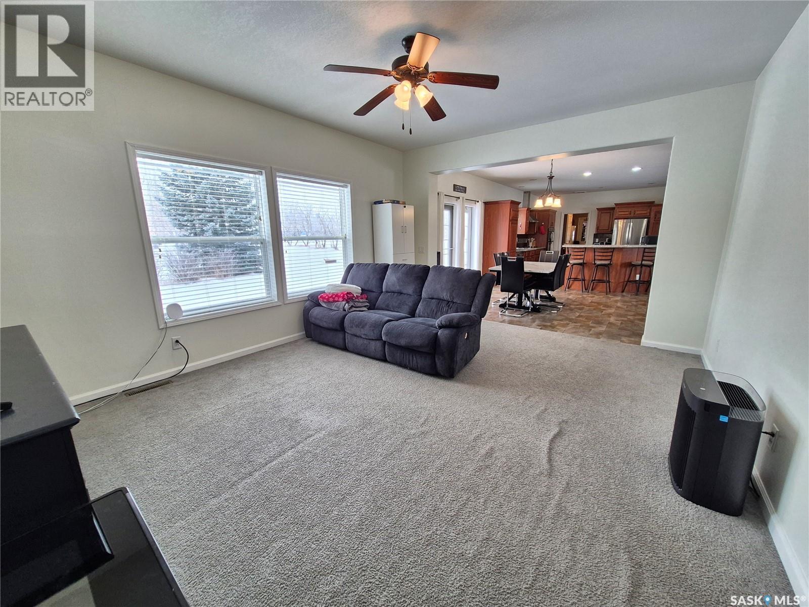 202 Saskatchewan Avenue, Pangman, SK - Indoor