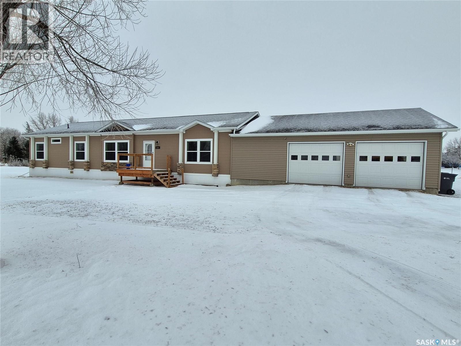 202 Saskatchewan Avenue, Pangman, SK - Outdoor