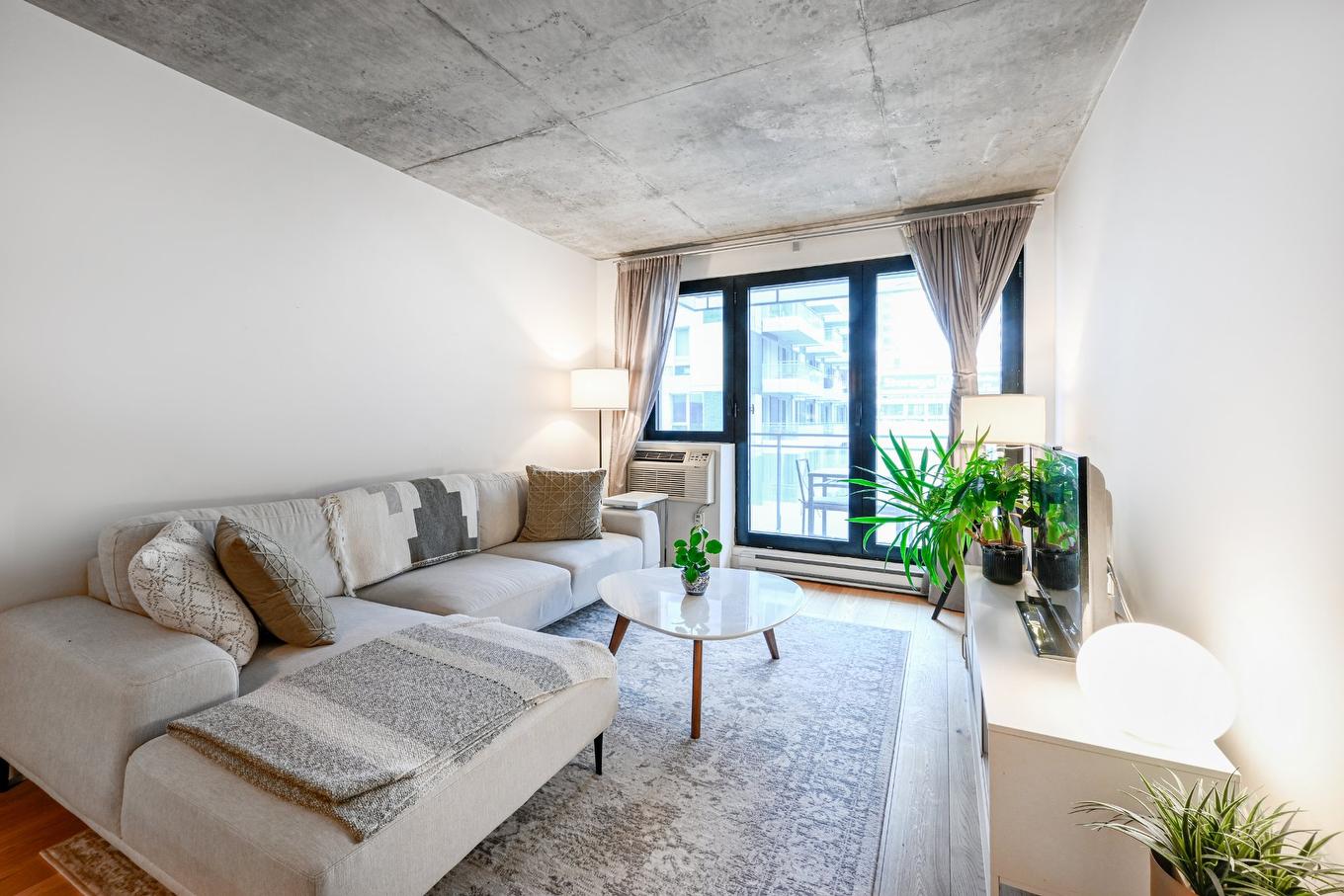 Living room - 510-300 Rue Ann, Montréal (Le Sud-Ouest), QC - Indoor Photo Showing Living Room