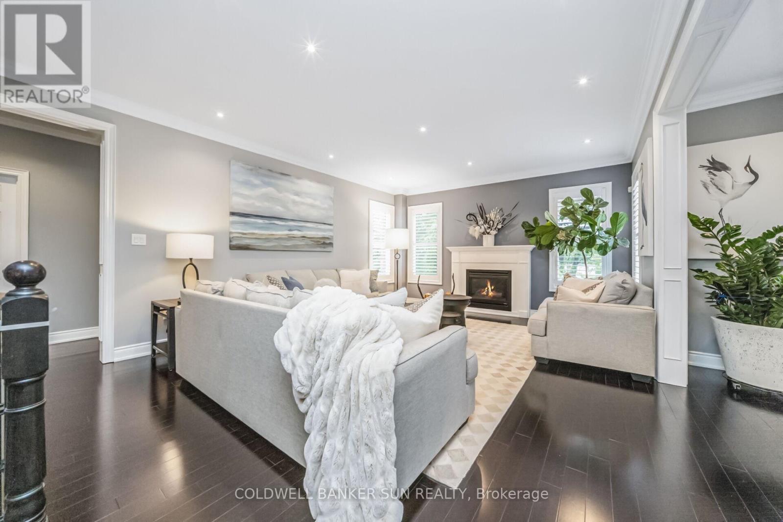 58 Copeland Crescent, Innisfil, ON - Indoor Photo Showing Living Room With Fireplace