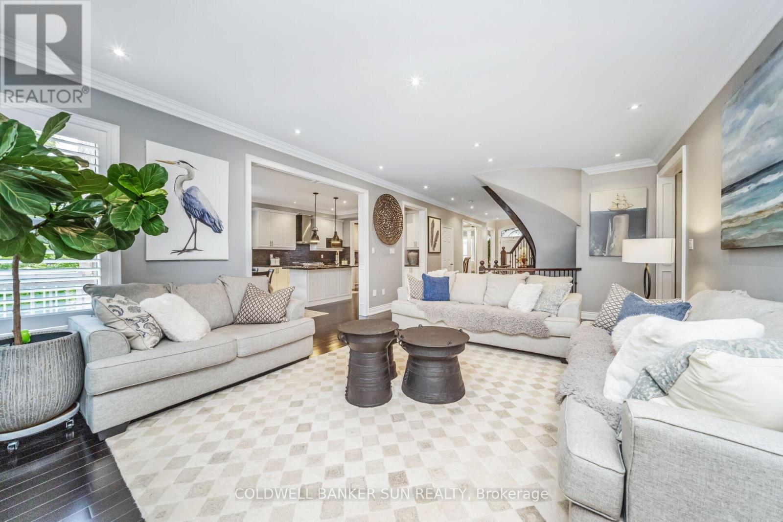 58 Copeland Crescent, Innisfil, ON - Indoor Photo Showing Living Room