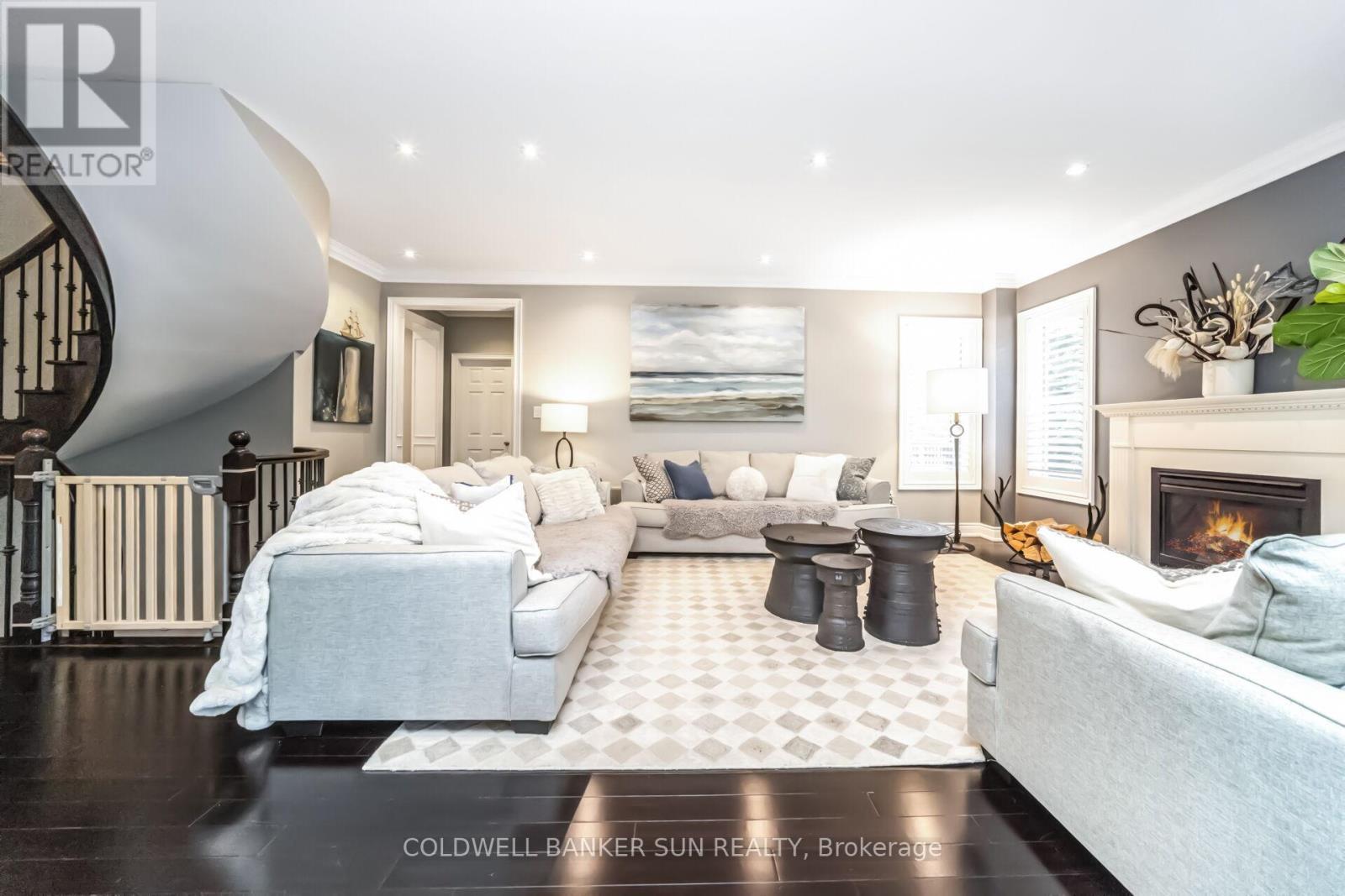 58 Copeland Crescent, Innisfil, ON - Indoor Photo Showing Living Room With Fireplace
