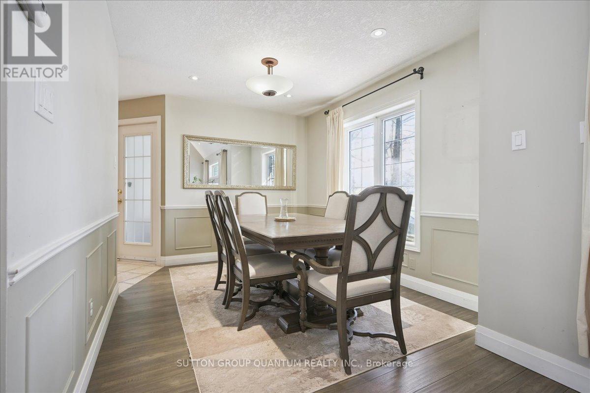 629 Burning Bush Road, Waterloo, ON - Indoor Photo Showing Dining Room