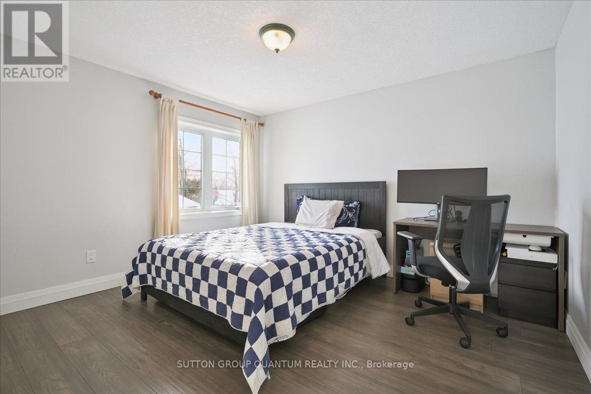 629 Burning Bush Road, Waterloo, ON - Indoor Photo Showing Bedroom