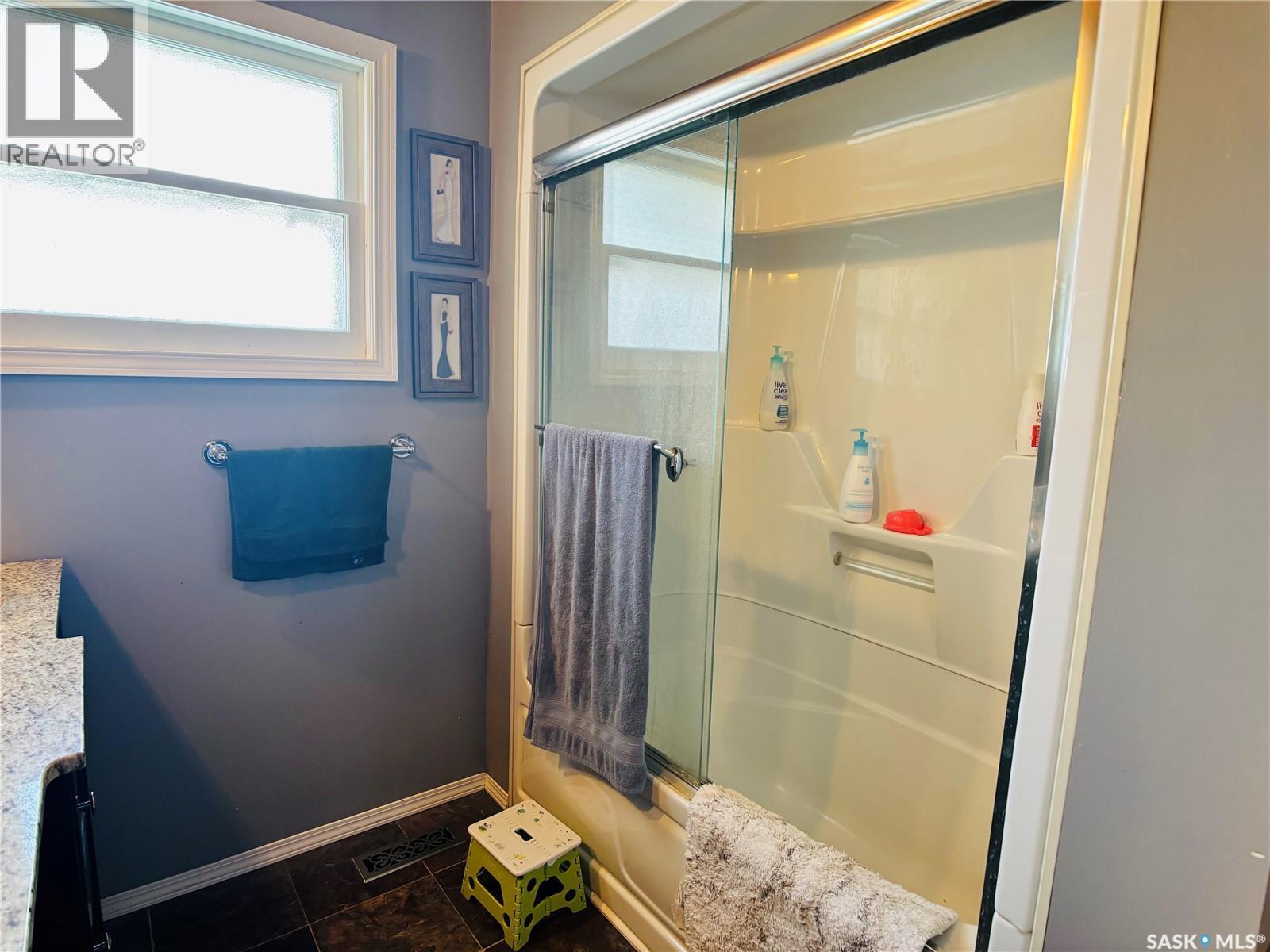 208 Forget Street, Stoughton, SK - Indoor Photo Showing Bathroom