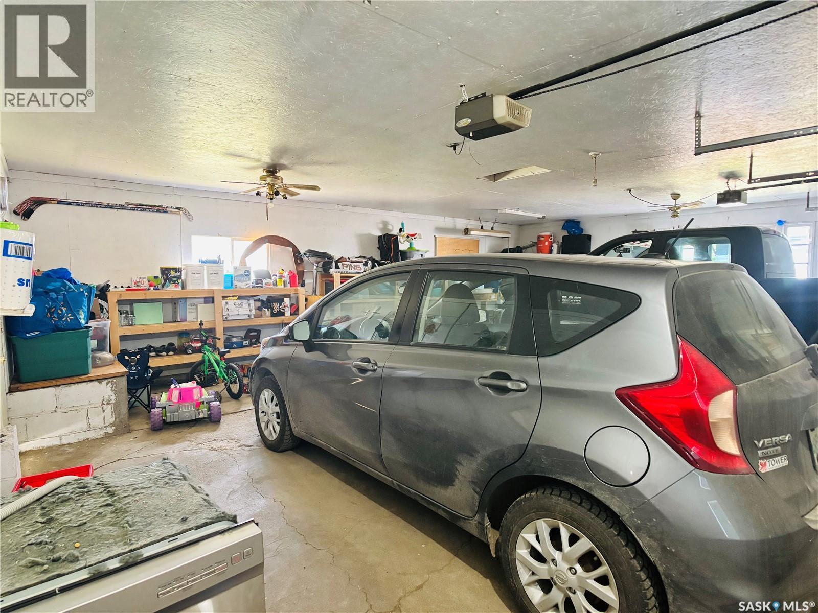 208 Forget Street, Stoughton, SK - Indoor Photo Showing Garage