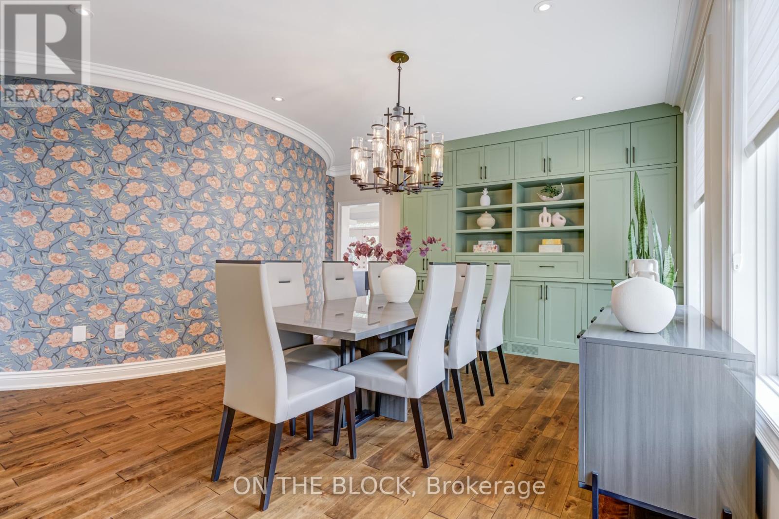 2212 Oneida Court, Mississauga, ON - Indoor Photo Showing Dining Room