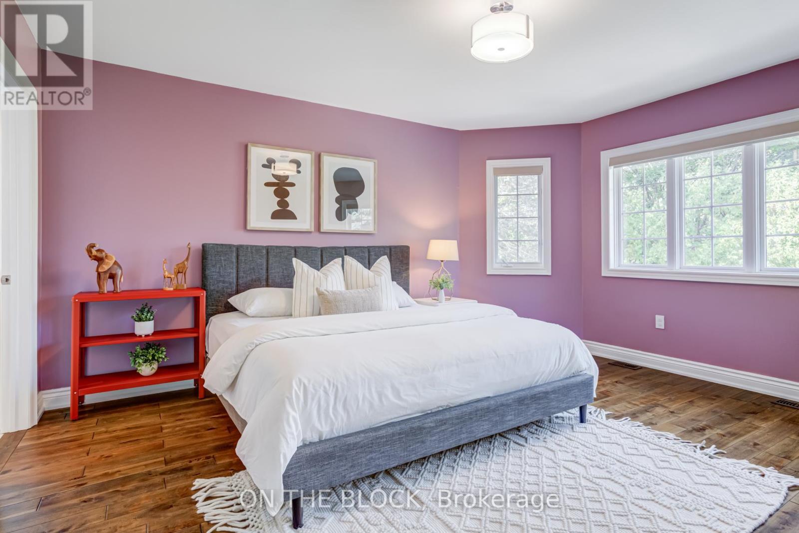 2212 Oneida Court, Mississauga, ON - Indoor Photo Showing Bedroom