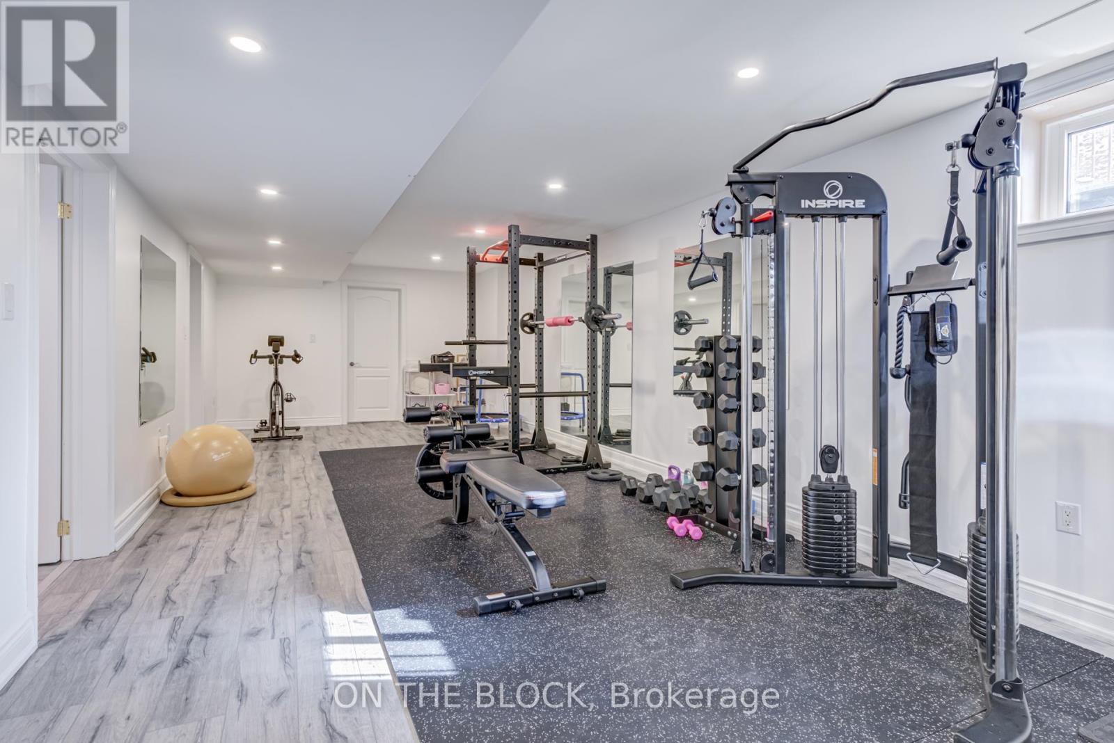 2212 Oneida Court, Mississauga, ON - Indoor Photo Showing Gym Room