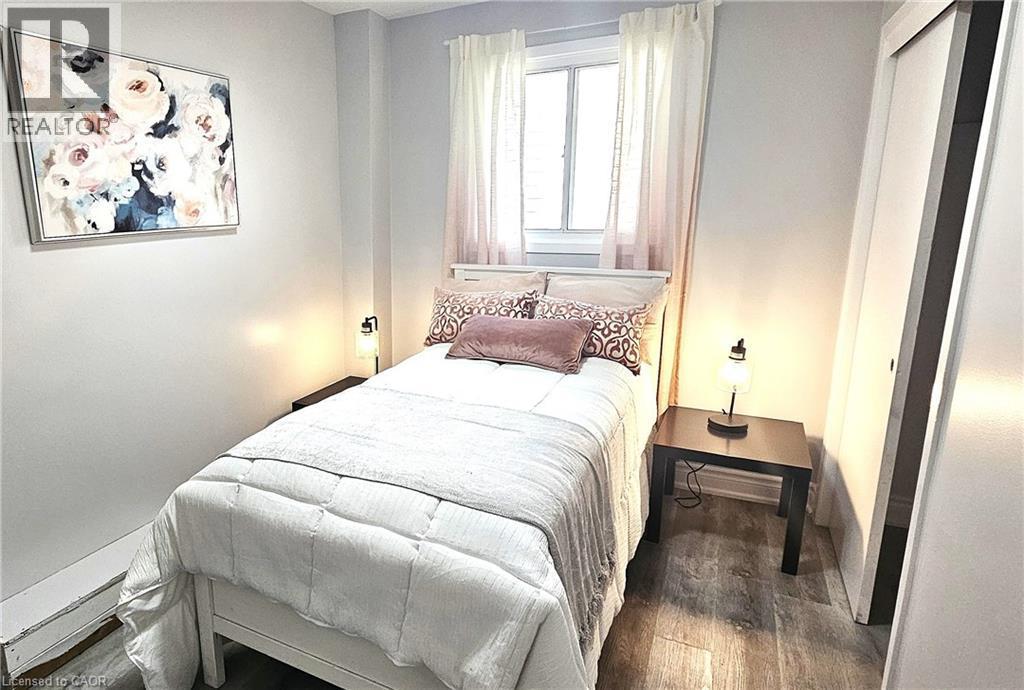 532 Montrave Avenue, Oshawa, ON - Indoor Photo Showing Bedroom