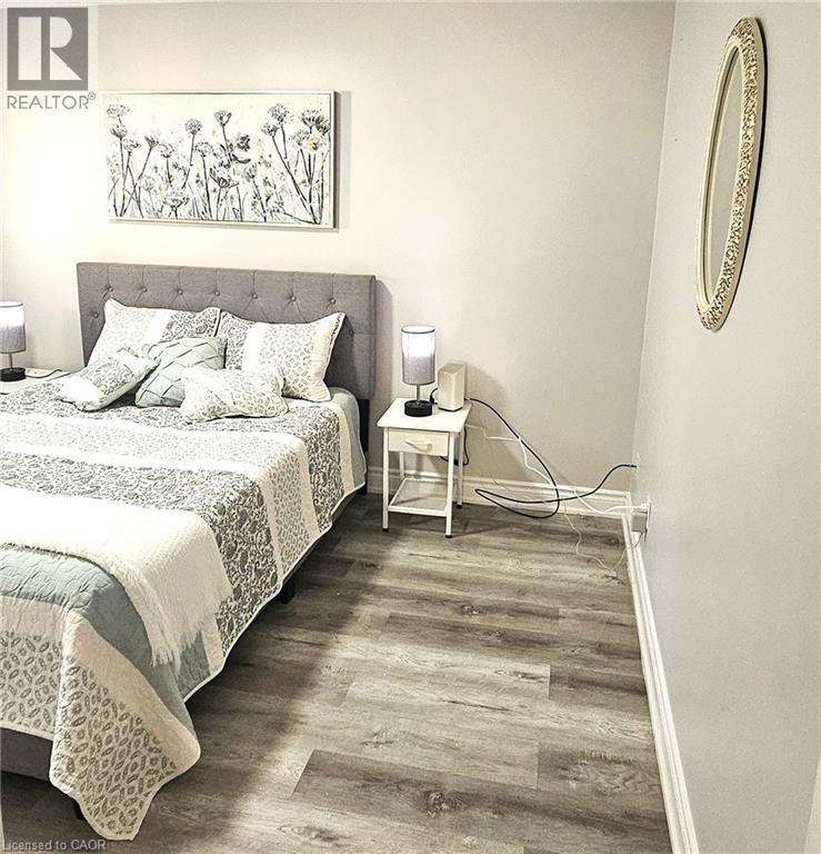 532 Montrave Avenue, Oshawa, ON - Indoor Photo Showing Bedroom