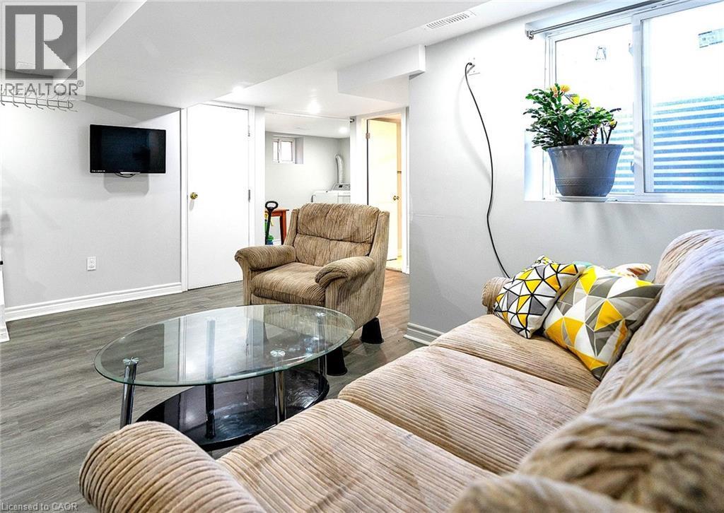 532 Montrave Avenue, Oshawa, ON - Indoor