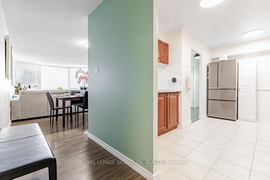 305-236 Albion Road, Toronto, ON - Indoor Photo Showing Other Room