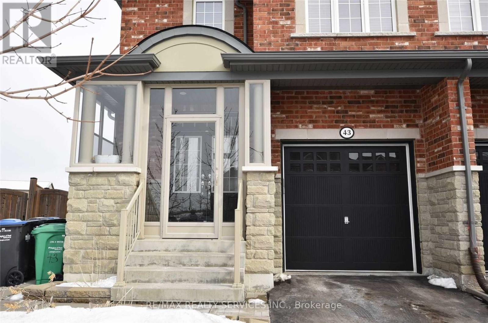 43 Sussexvale Drive, Brampton, ON - Outdoor