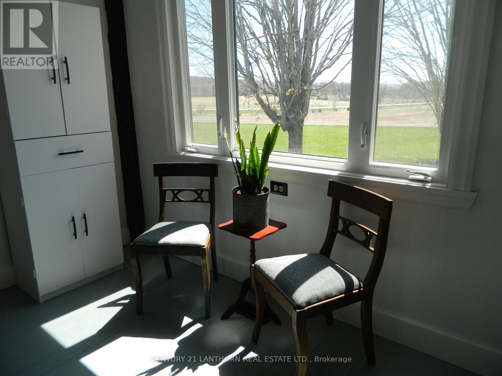 Let the sun shine in! - 644 County 10 Road, Prince Edward County (Hallowell Ward), ON - Indoor