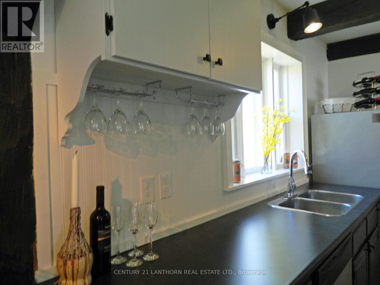 644 County 10 Road, Prince Edward County (Hallowell Ward), ON - Indoor Photo Showing Kitchen With Double Sink