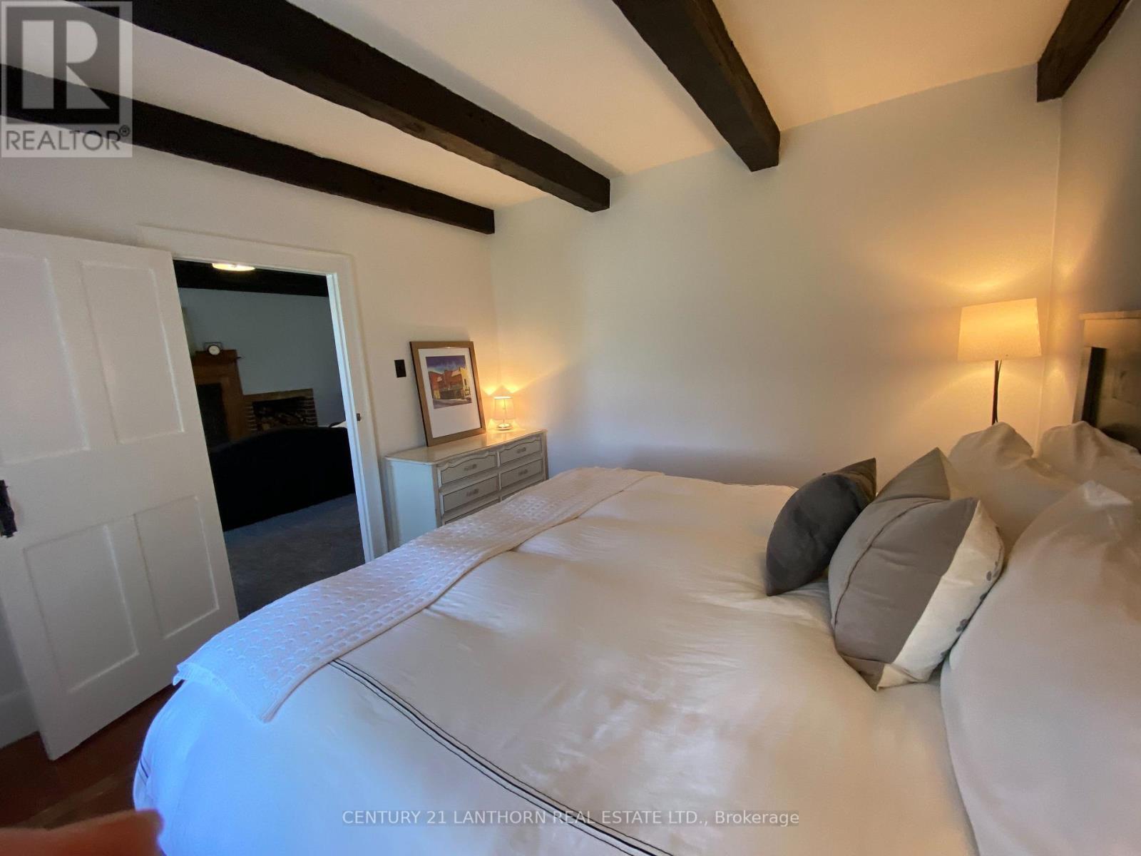 644 County 10 Road, Prince Edward County (Hallowell Ward), ON - Indoor Photo Showing Bedroom