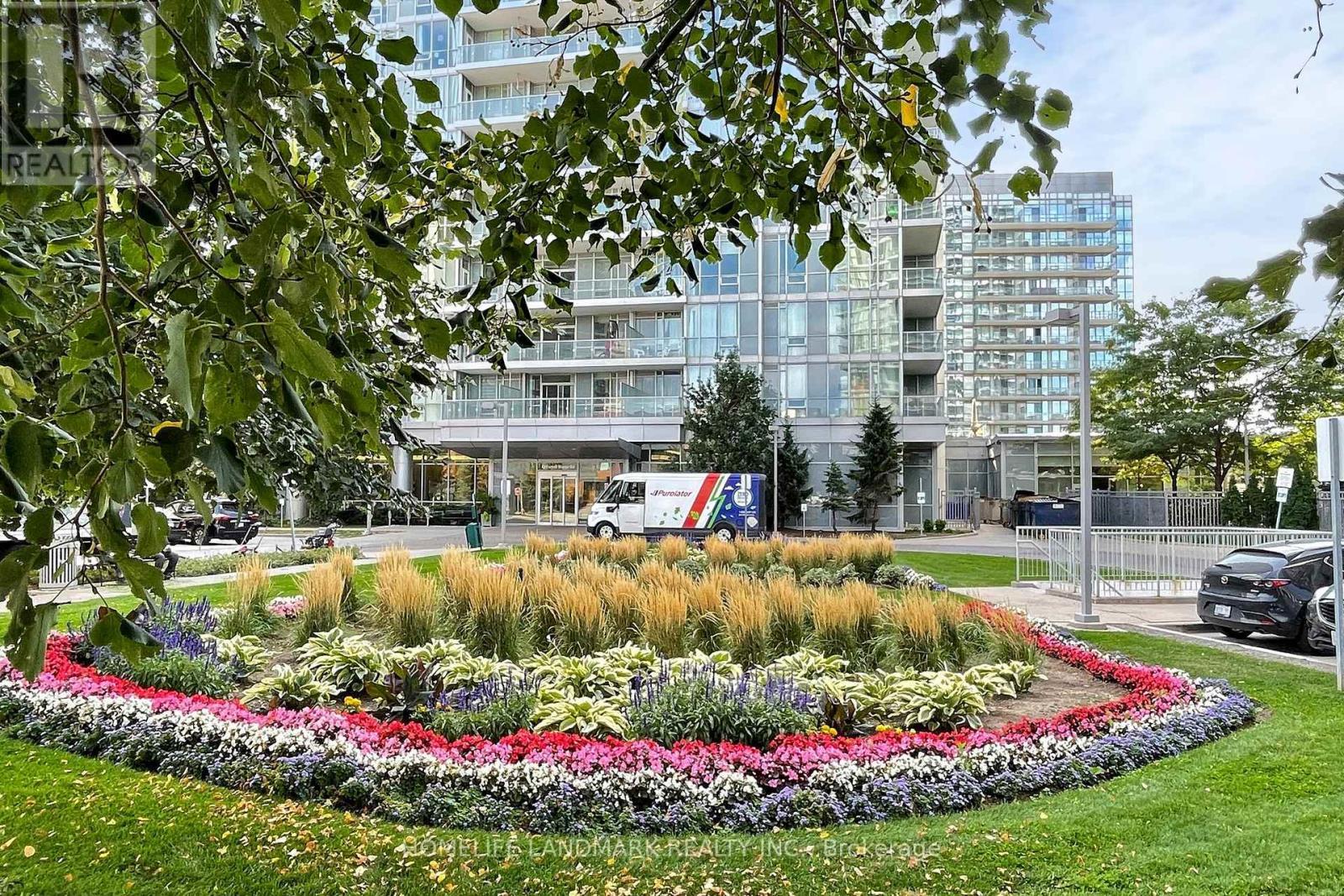 2503 - 62 Forest Manor Road, Toronto, ON - Outdoor