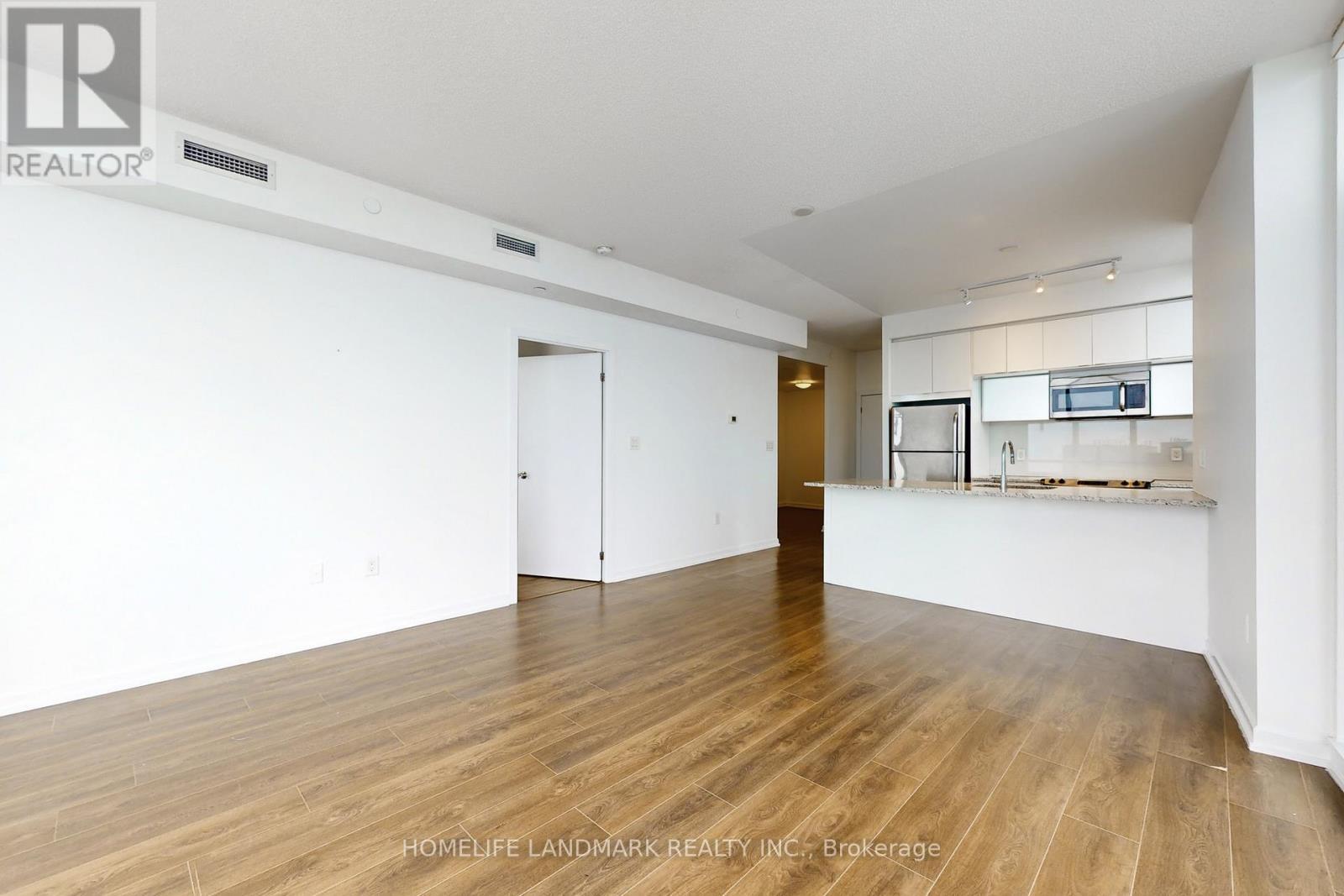 2503 - 62 Forest Manor Road, Toronto, ON - Indoor Photo Showing Kitchen