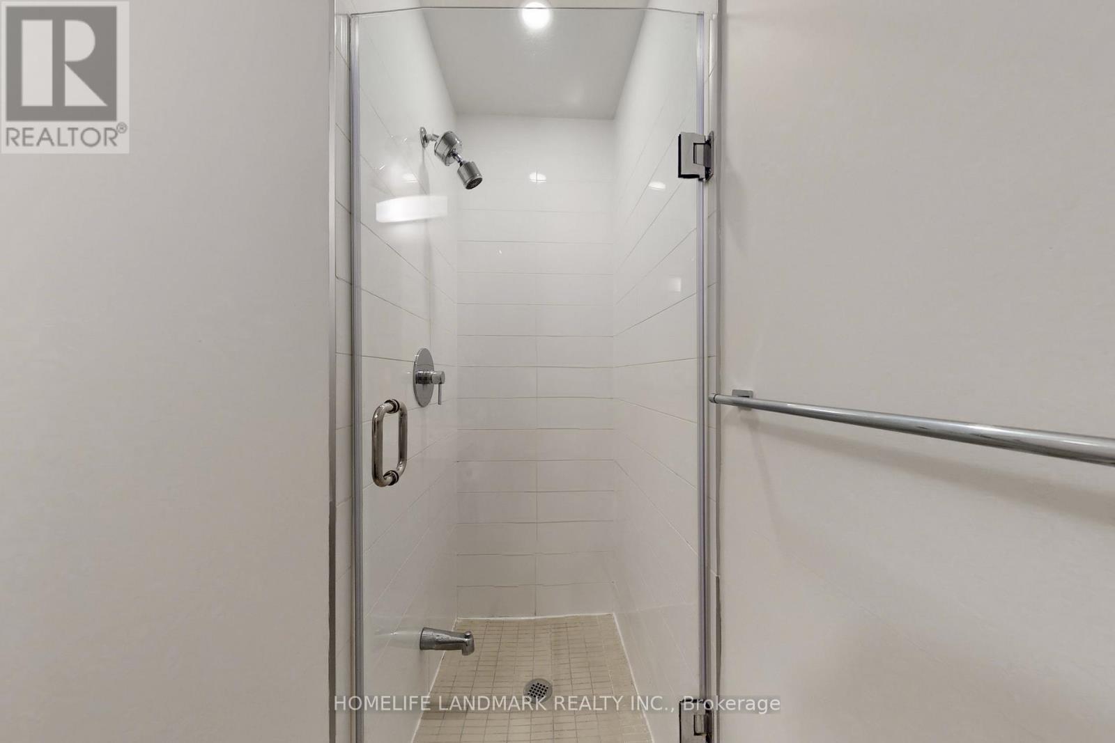 2503 - 62 Forest Manor Road, Toronto, ON - Indoor Photo Showing Bathroom