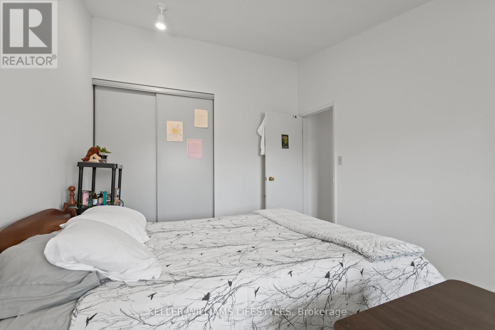 23 - 536 Third Street, London East (East H), ON - Indoor Photo Showing Bedroom