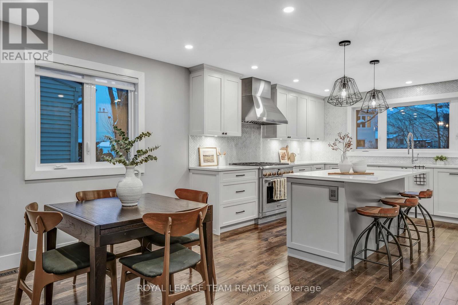 3831 Autumnwood Street, Ottawa, ON - Indoor