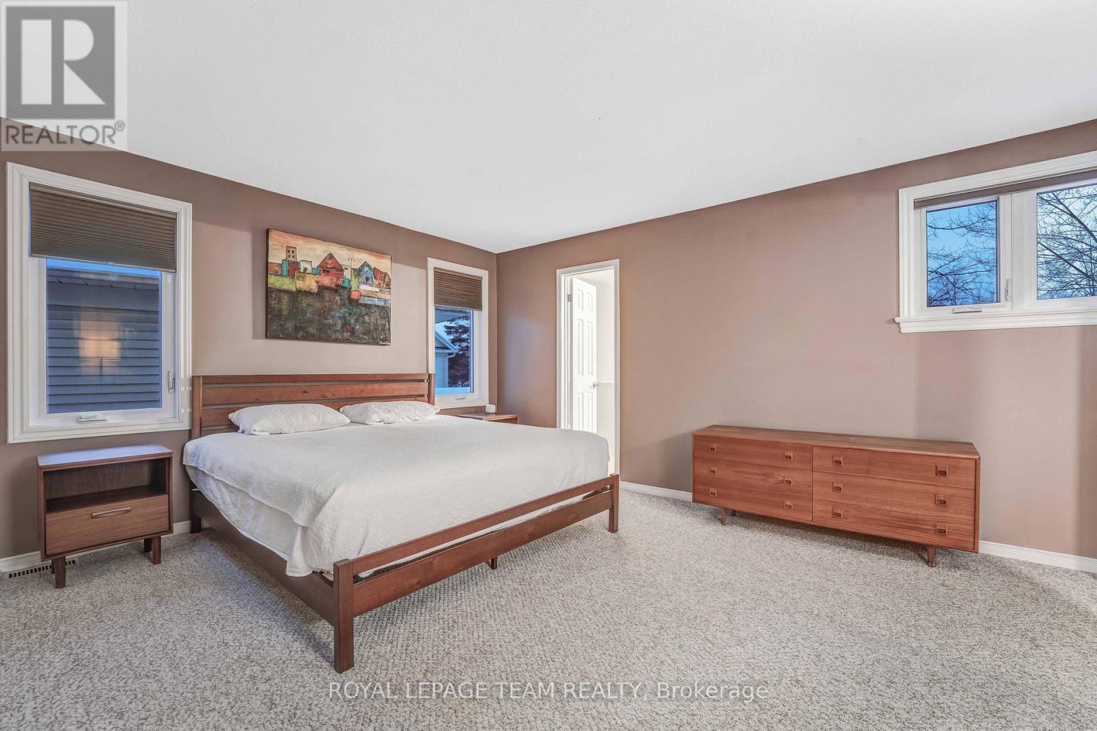 3831 Autumnwood Street, Ottawa, ON - Indoor Photo Showing Bedroom