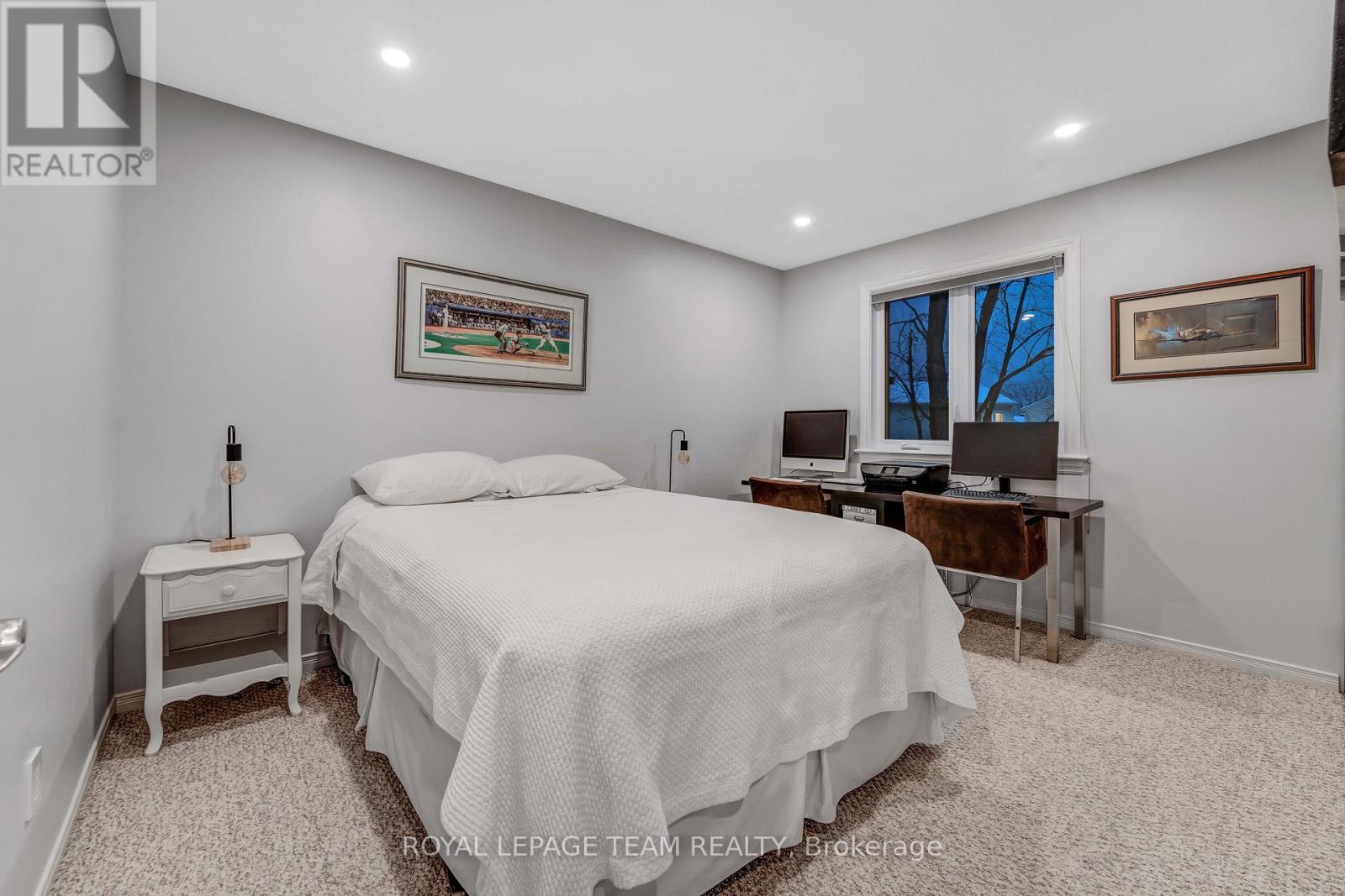 3831 Autumnwood Street, Ottawa, ON - Indoor Photo Showing Bedroom