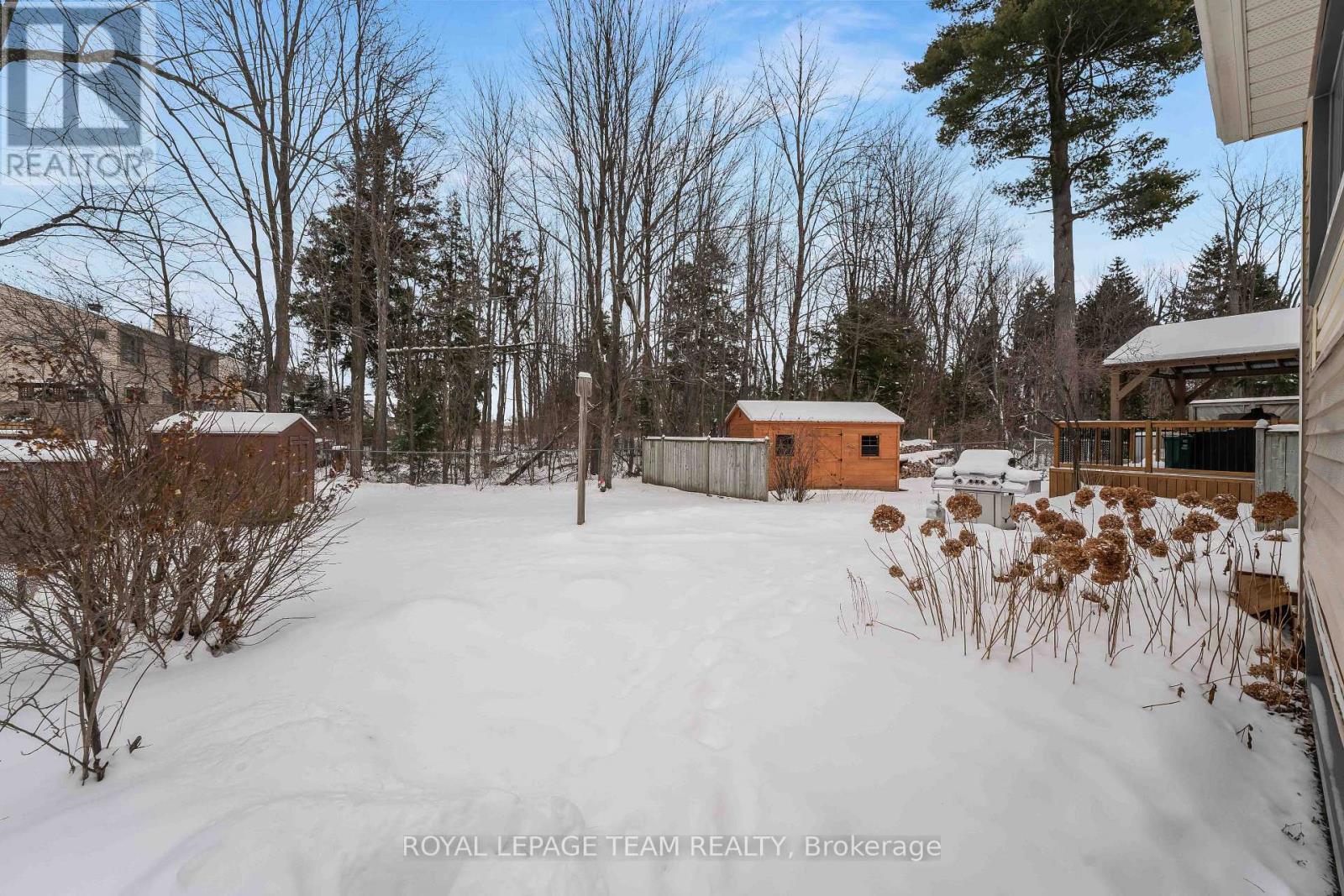 3831 Autumnwood Street, Ottawa, ON - Outdoor