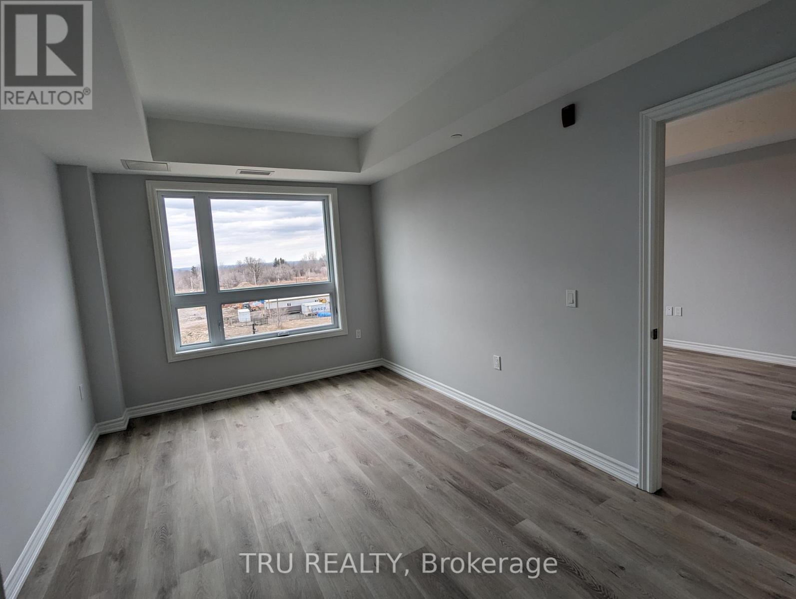 417 - 1350 Hemlock Road, Ottawa, ON - Indoor Photo Showing Other Room