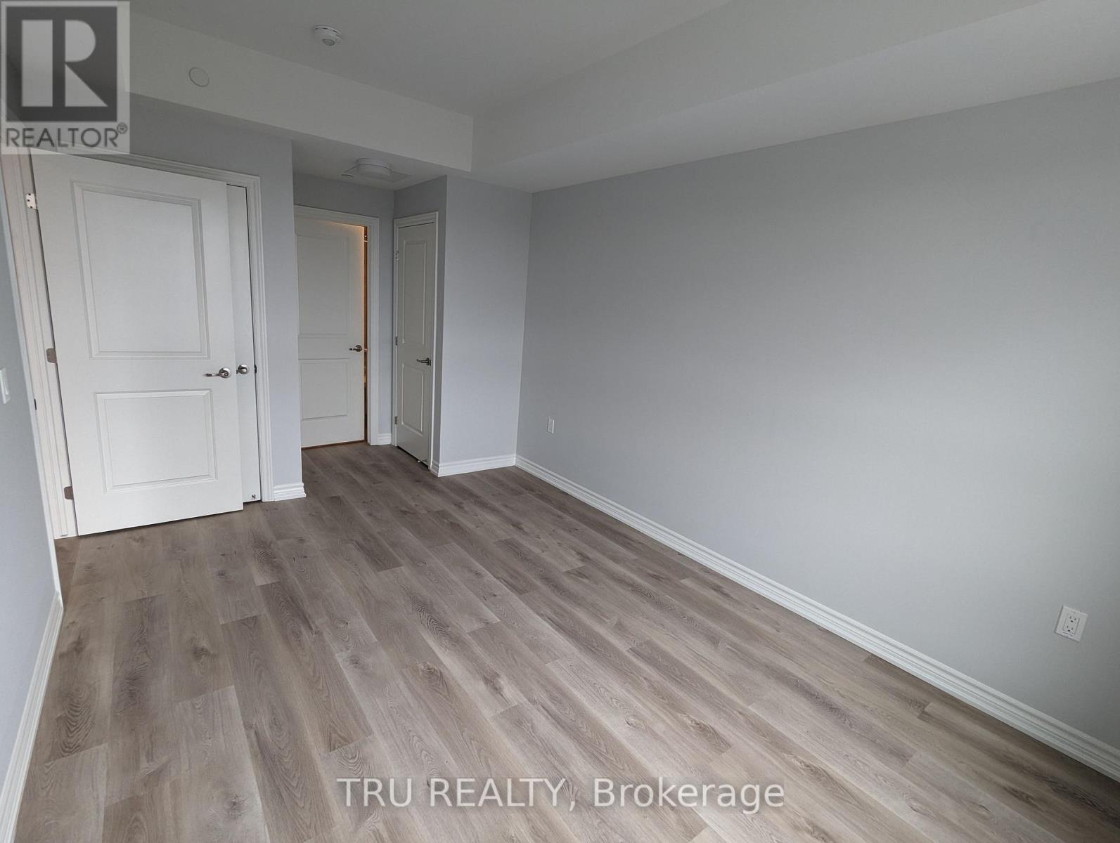 417 - 1350 Hemlock Road, Ottawa, ON - Indoor Photo Showing Other Room