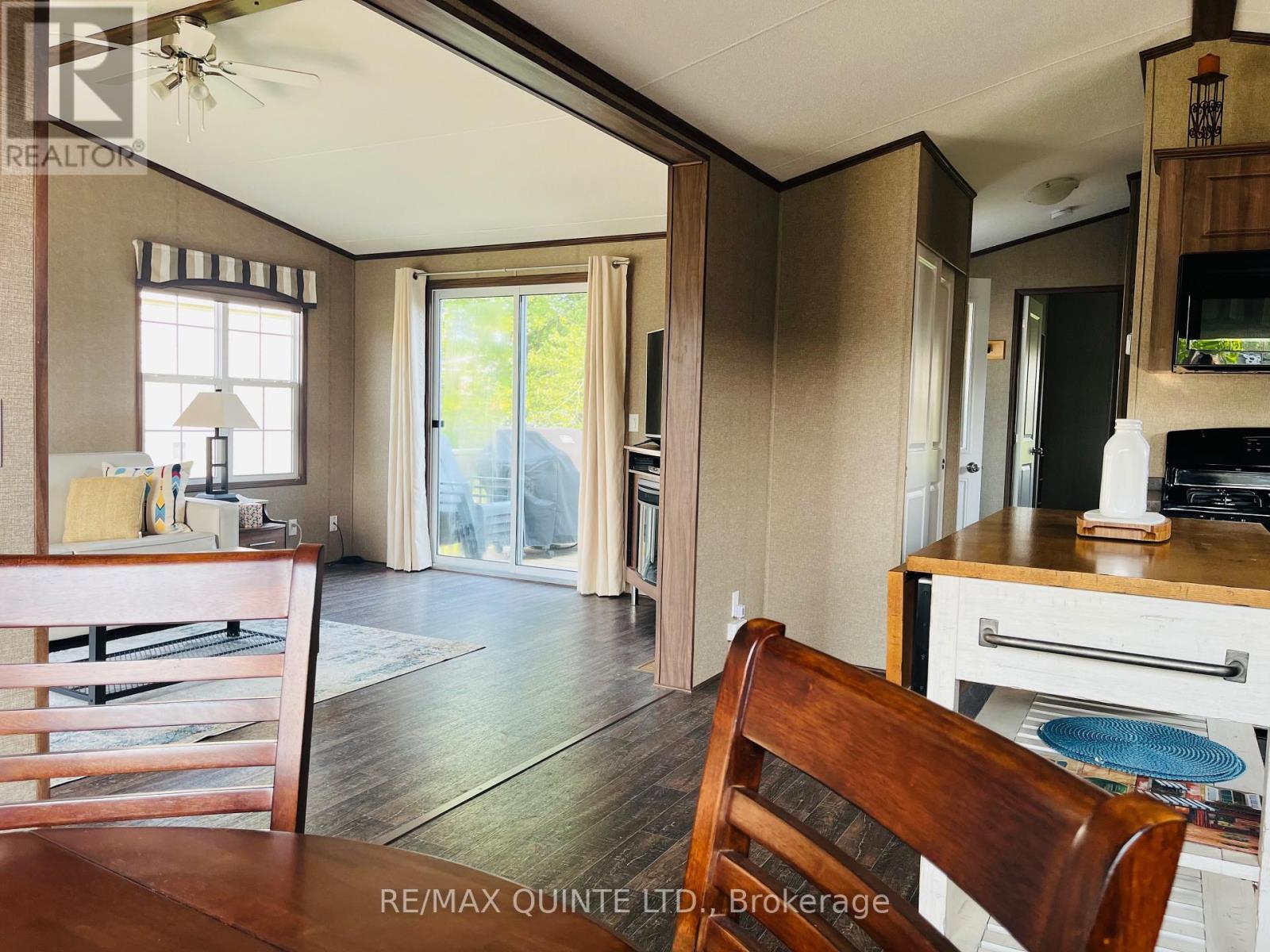 8 Cricket Ln - 486 County Road 18, Prince Edward County (Athol Ward), ON - Indoor