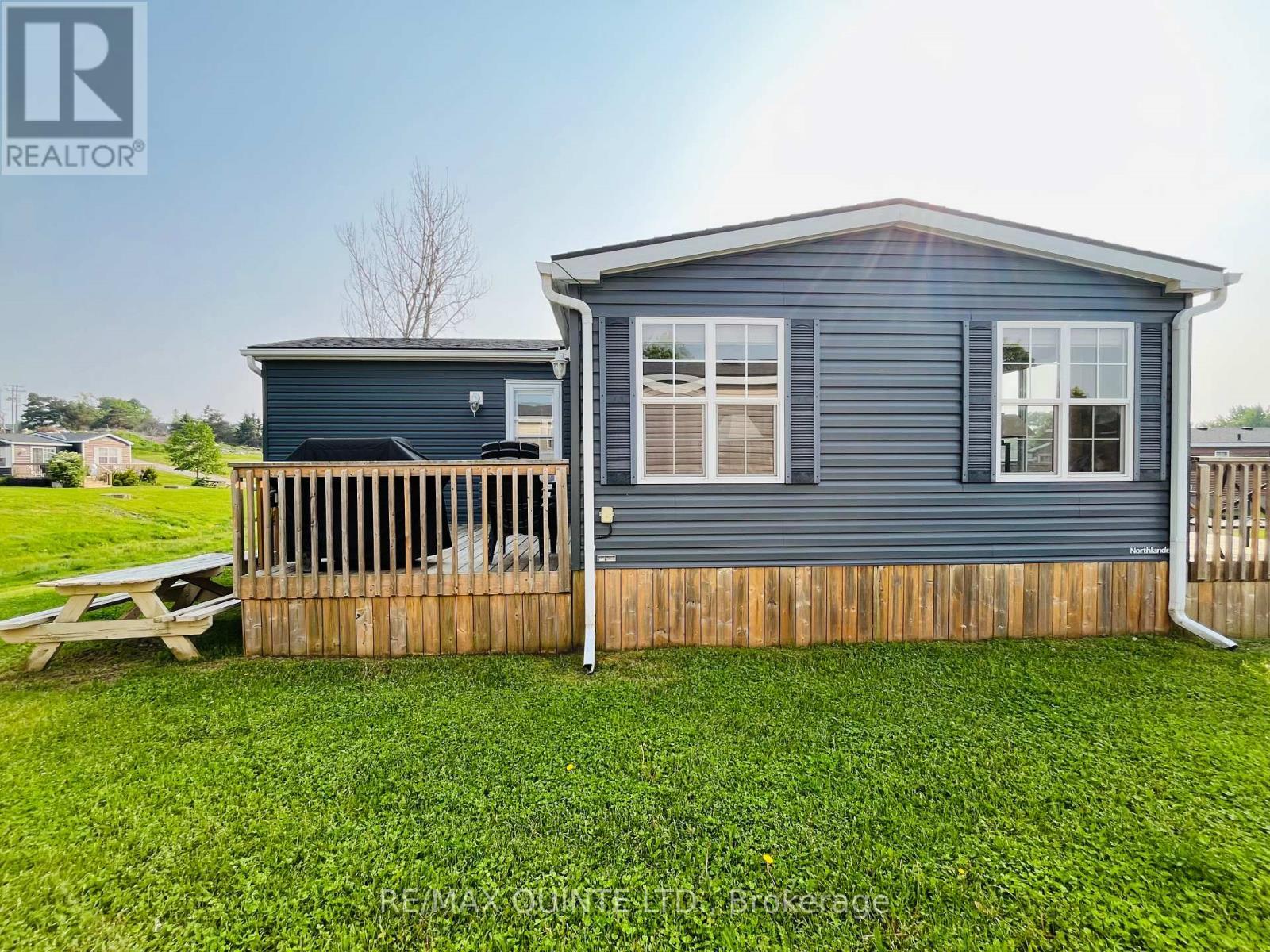 8 Cricket Ln - 486 County Road 18, Prince Edward County (Athol Ward), ON - Outdoor