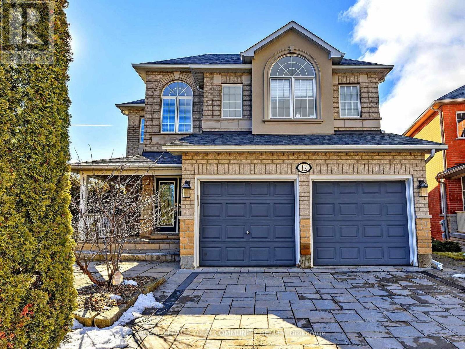12 Bilberry Crescent, Richmond Hill, ON - Outdoor With Facade