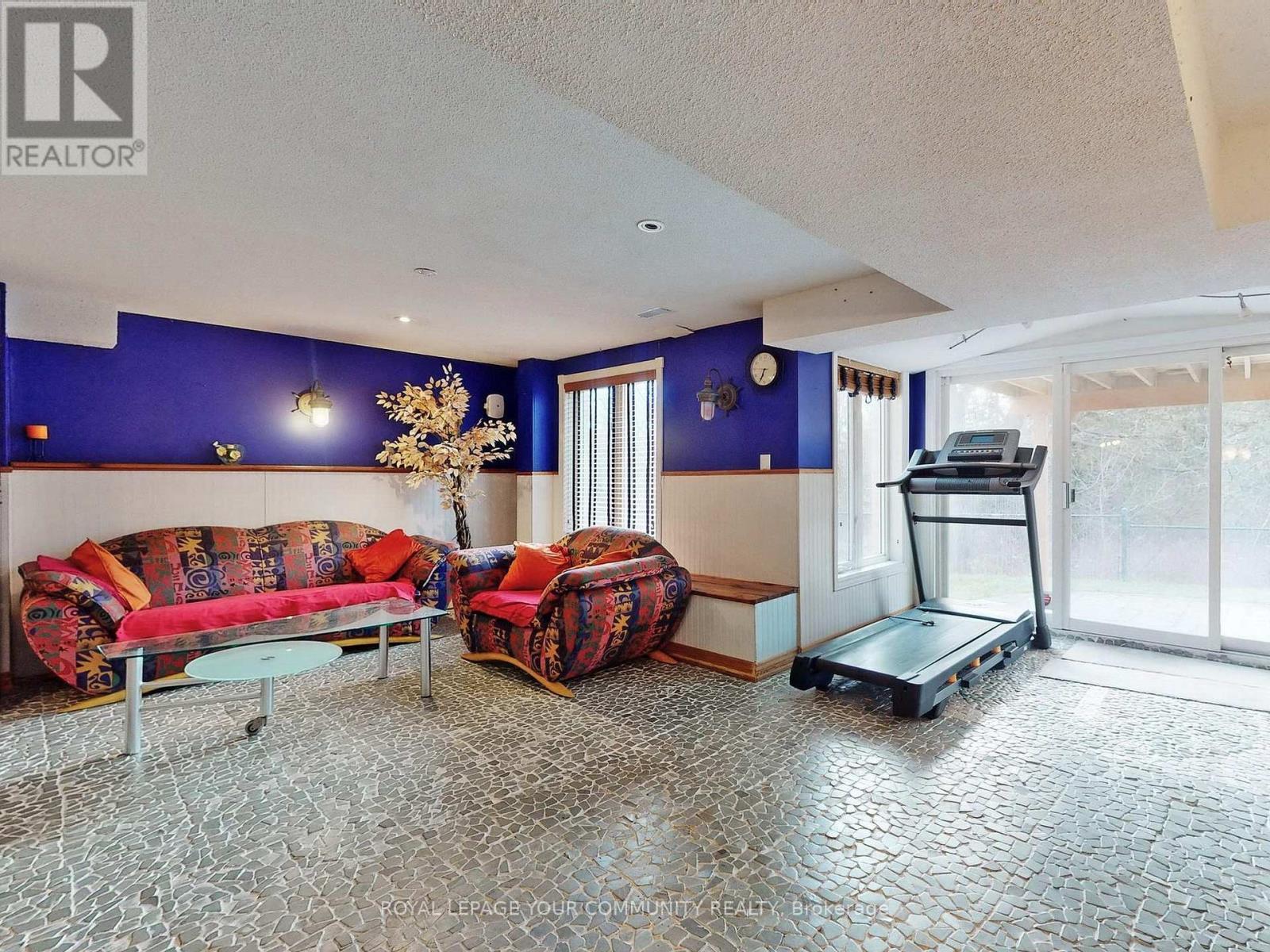 12 Bilberry Crescent, Richmond Hill, ON - Indoor